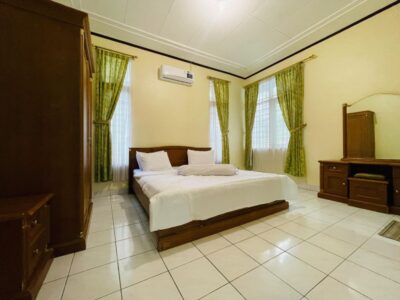 VILLA LOTUS 2 – 4 KAMAR, PRIVATE POOL, KARAOKE, BILLIARD & BBQ