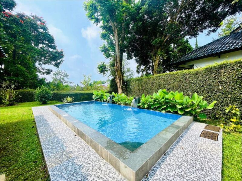 VILLA LOTUS 2 – 4 KAMAR, PRIVATE POOL, KARAOKE, BILLIARD & BBQ