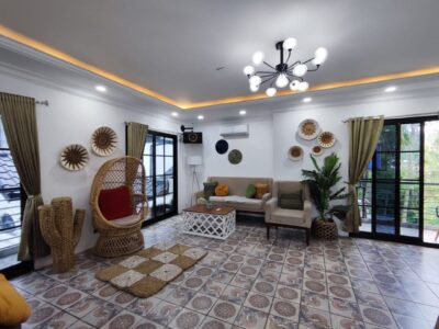 SEWA VILLA MALINI DENGAN 5 KAMAR KAPASITAS 30 ORANG