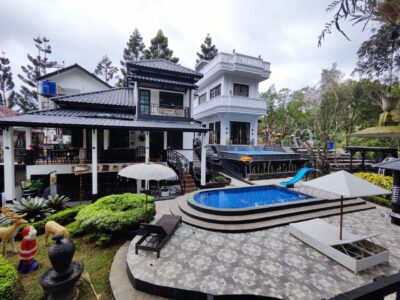 SEWA VILLA MALINI DENGAN 5 KAMAR KAPASITAS 30 ORANG