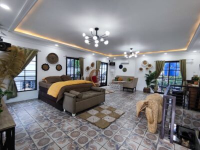 SEWA VILLA MALINI DENGAN 5 KAMAR KAPASITAS 30 ORANG