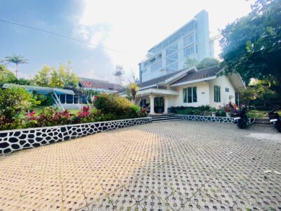 Sewa Villa Cimacan 1 – 4 Kamar & Kolam Renang