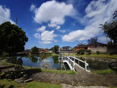 Sewa Villa Puncak Cipanas 9 Kamar – Villa Srijaya