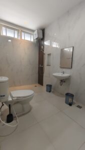 Sewa Villa Puncak Cipanas 9 Kamar – Villa Srijaya