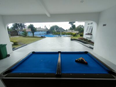 Sewa Villa Puncak Cipanas 9 Kamar – Villa Srijaya