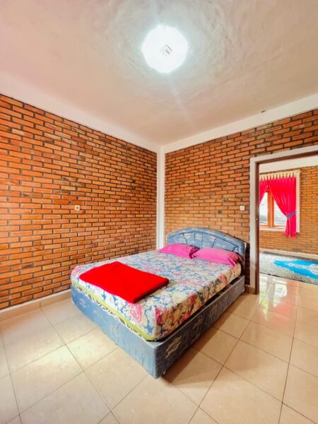 DISEWAKAN VILLA MEWAH – VIEW GUNUNG GEDE & GUNUNG PANGRANGO