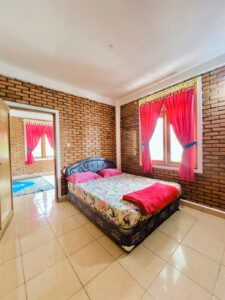 DISEWAKAN VILLA MEWAH – VIEW GUNUNG GEDE & GUNUNG PANGRANGO
