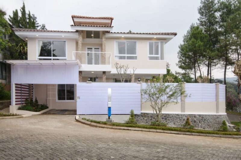 Sewa Villa WHB - Kapasitas 30 Orang