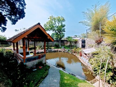 VILLA KACA - KAPASITAS 50 ORANG